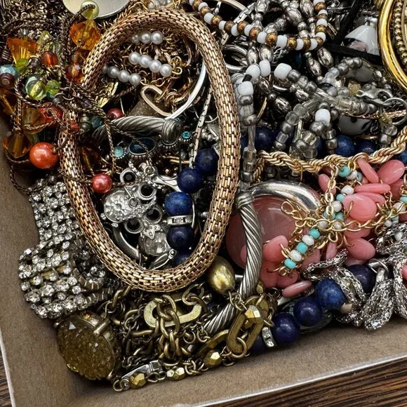 Over 4 lbs Mystery Jewelry Lot - Picture 5 of 8